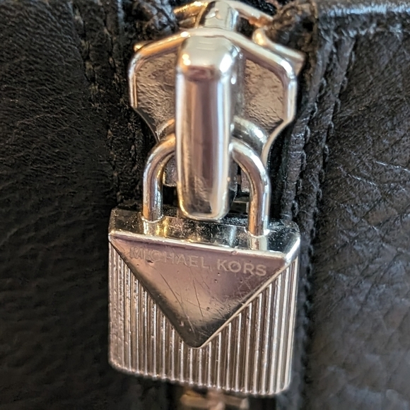 Michael Michael Kors Margaret Black Pebbled Leather Side Zip Booties Size 10 - Picture 6 of 7